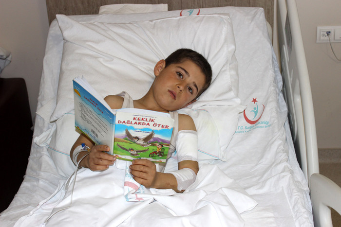 1 haftada 2 köpek saldırısı! Kadının kafa derisi 2 yerden koptu - Resim: 3