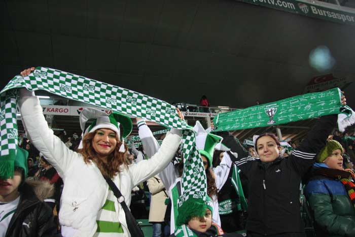 Böyle olur kadınların pankartı - Resim: 4