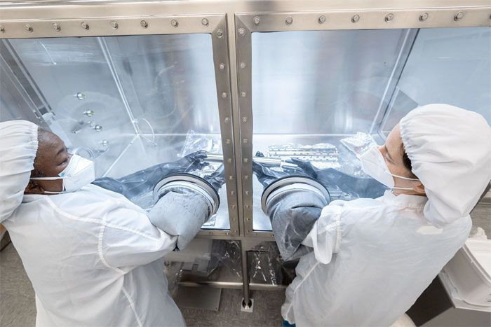 Ay'dan getirilen örnekler 50 yıl sonra açılıp incelendi NASA yetkilisi konuştu - Resim: 1