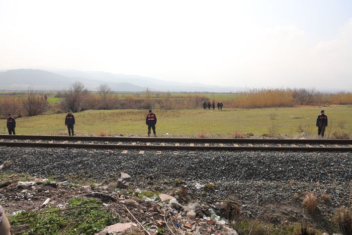 Kapısının önünde oyun oynuyordu! Denizli'de kaybolan 4 yaşındaki Nazlı ölü bulundu - Resim: 2