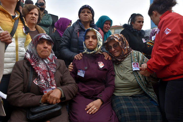 Şehit eşinden yürek yakan sözler! Bak kızım babanın düğününe geldik! - Resim: 4