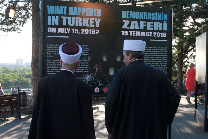 '15 Temmuz Sergisi'ne Türkiye'den sonra Dünyada da büyük ilgi - Resim: 3