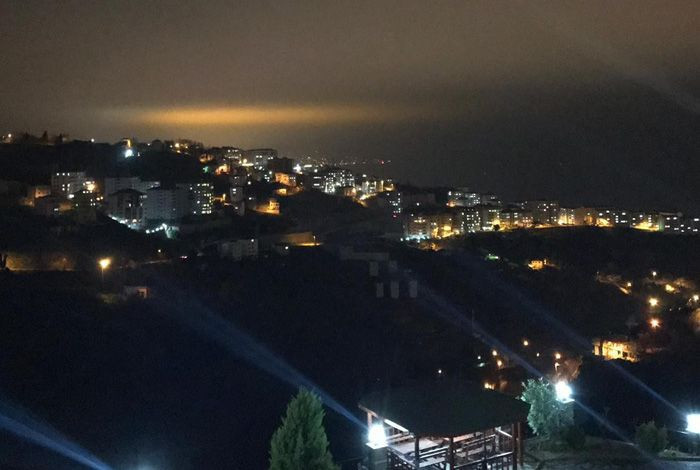 Trabzon'da esrarengiz ışık! Gören UFO mu deyip telefona sarıldı - Resim: 4