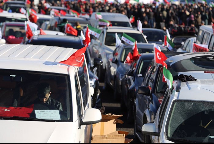 Türkiye'den binlerce araç Halep'e gidiyor - Resim: 3