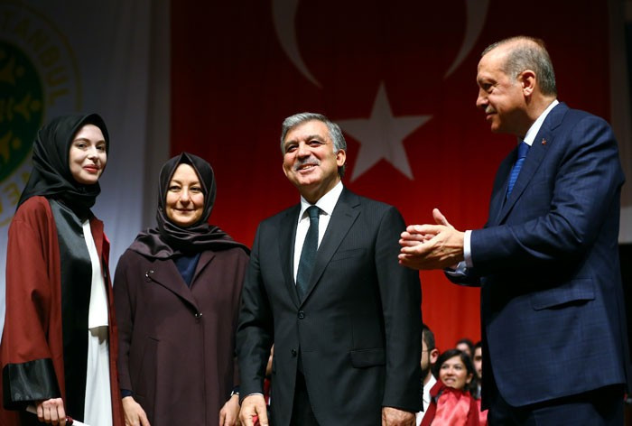 Abdullah Gül'ün diploma verdiği kız bakın kim çıktı! - Resim: 3