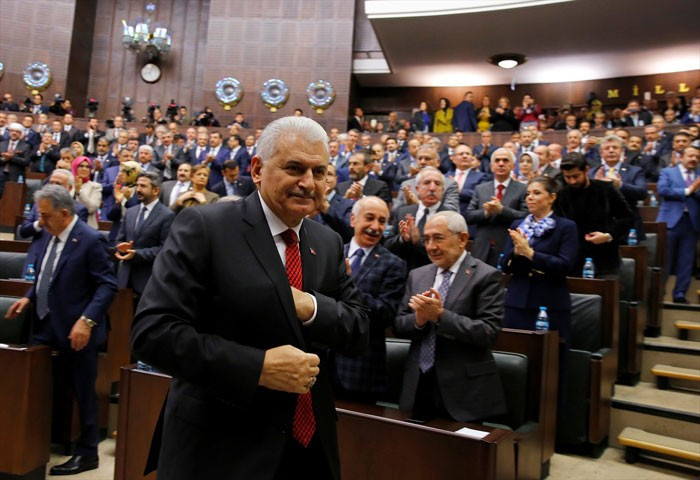 AK Parti grubuna katılan iki sürpriz isim! - Resim: 1