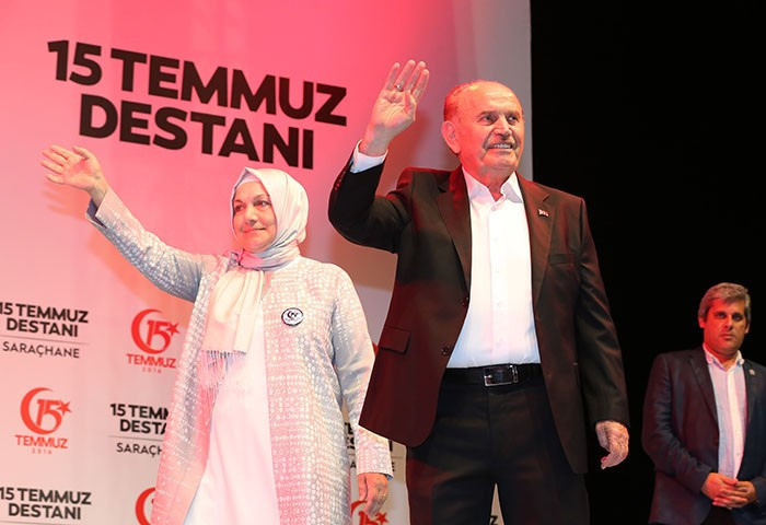 15 Temmuz kutlamasında dikkat çeken FETÖ detayı - Resim: 4