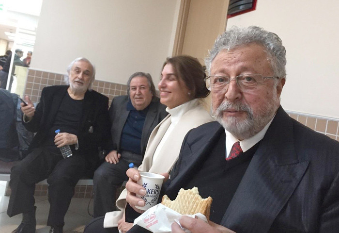 Sözleri başını yaktı Metin Akpınar'ın bilinmeyenleri ilk eşini gördünüz mü?  - Resim: 1