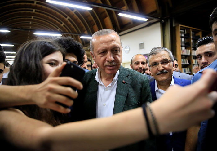 Erdoğan: 'Ben kıraathane diyorum o kumarhane diyor...' - Resim: 3