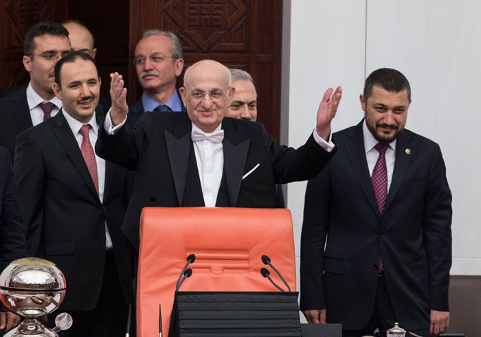 İsmail Kahraman 2 ay aradan sonra Meclis'e böyle geldi - Resim: 2