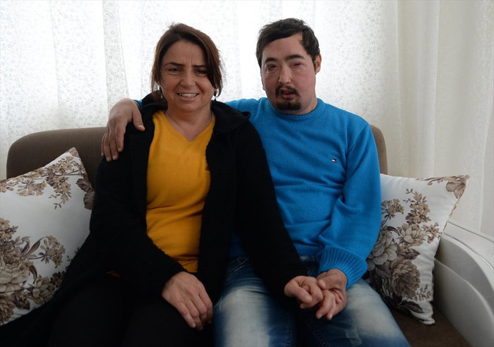 39 yaşında ama yüzü 23 yaşında - Resim: 3