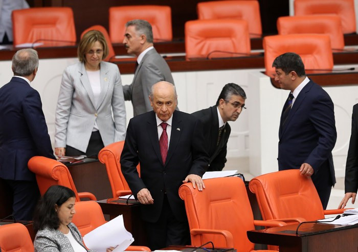 HDP'li vekil konuşmaya başlayınca Bahçeli... - Resim: 2