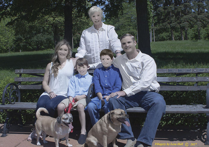 Aile fotoğrafı çektirdiler sonuca şoke oldular! - Resim: 2