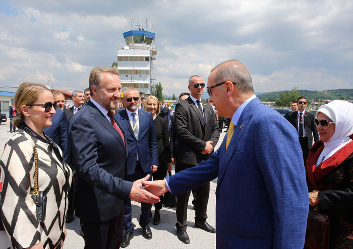 Cumhurbaşkanı Erdoğan Bosna'da! Bir ülke ayakta... - Resim: 3