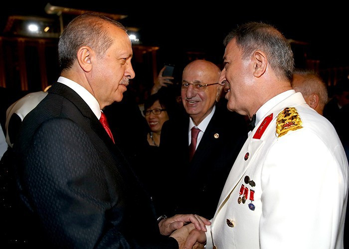 Hulusi Akar başörtü eleştirilerine ilk kez yanıt verdi! - Resim: 1