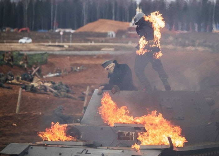 Film seti değil gerçek! İnsanlar cayır cayır böyle yandı  - Resim: 2
