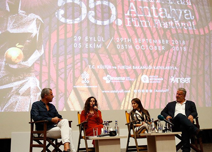 Hazal Kaya'yı duygusallaştıran an: Gözyaşlarını tutamadı... - Resim: 1