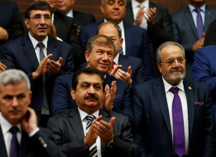 AK Parti grubuna katılan iki sürpriz isim! - Resim: 4