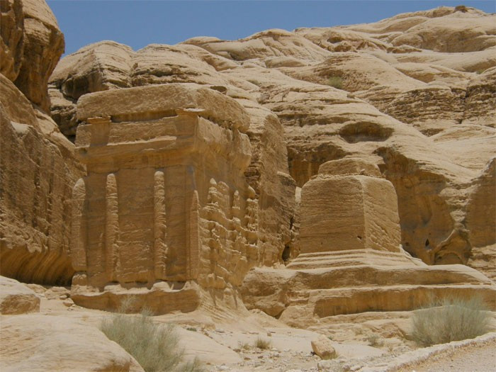 Hz. Salih'in devesini öldürenler nasıl helak oldu? - Resim: 3