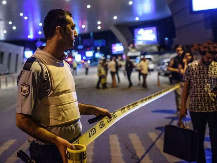Saldırıdan sağ kurtulan gencin ağabeyinden dünyayı ağlatan mesaj! - Resim: 2