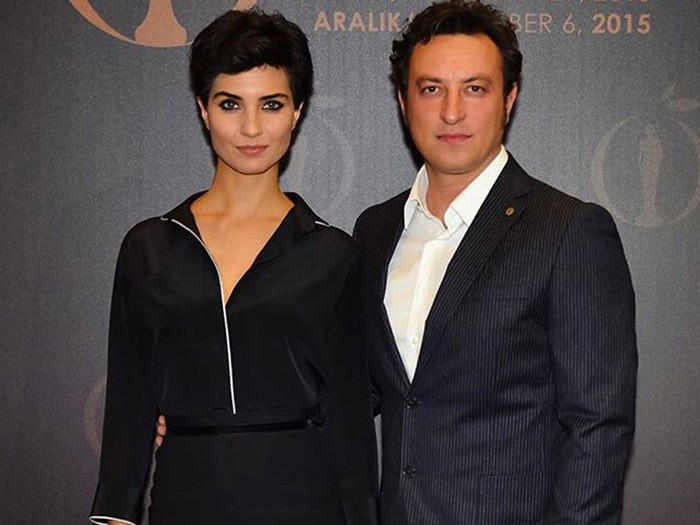 Boşanma iddiası doğru mu? Doğum gününde ayrı ayrı... - Resim: 1