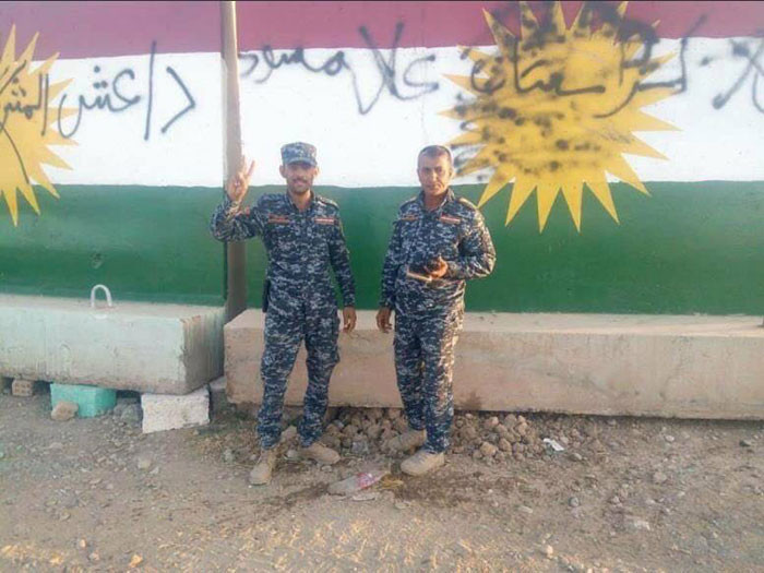 Irak ordusu peşmergeyi sürdüğü noktalarda! Bayraklar indiriliyor - Resim: 1