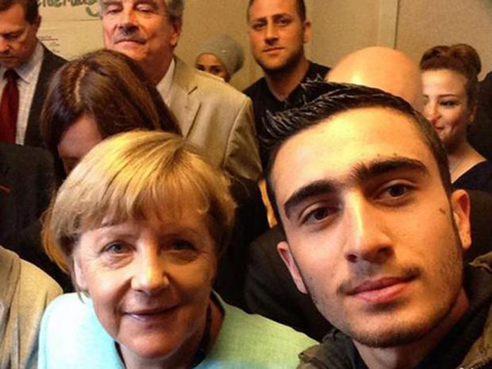 Merkel'le çektiği selfie hayatını kararttı! - Resim: 4