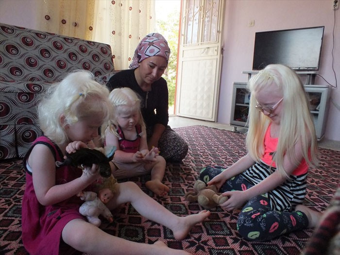 Mersinli beyaz melekler güneşe hasret - Resim: 3