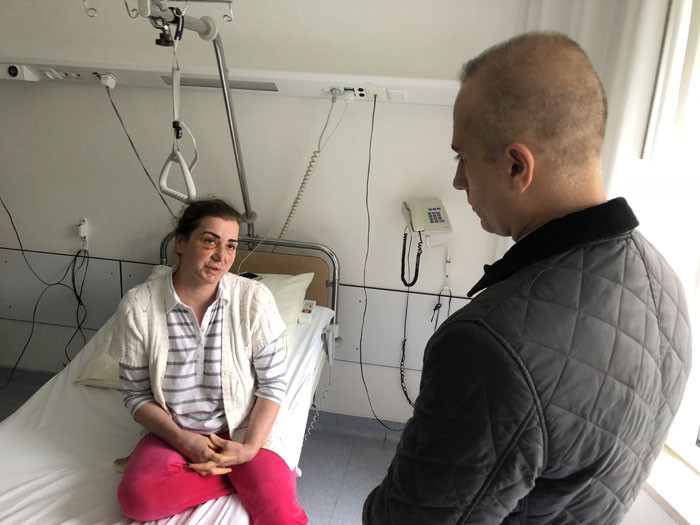 Almanya'da Türk kadına tramvayda vahşi saldırı! Örtbas mı ediliyor? - Resim: 4