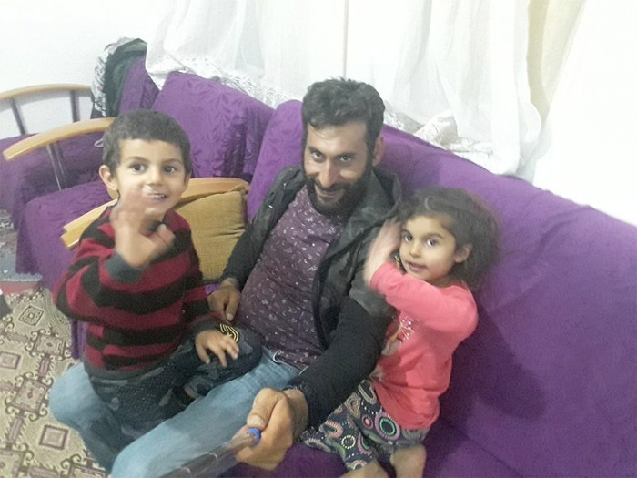 Cumali Akgül eşi ve çocuklarını bırakıp gitti! Karısı köyünde...  - Resim: 2