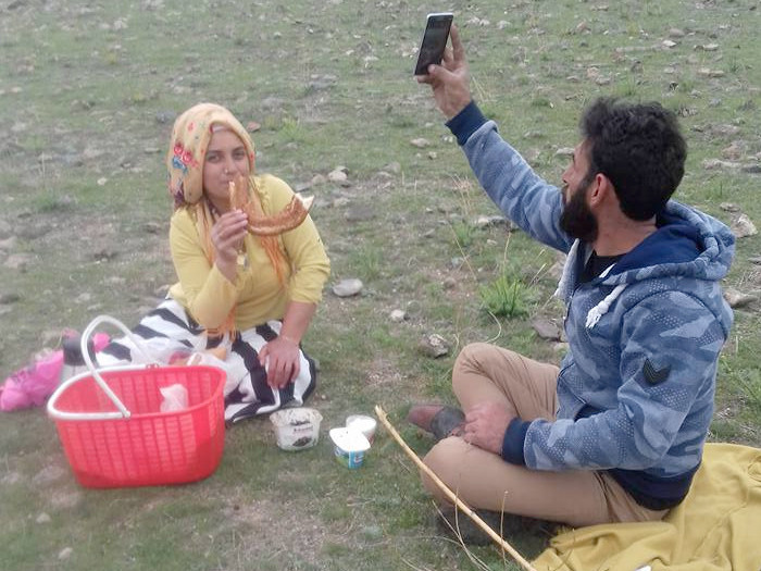 Cumali Akgül eşi ve çocuklarını bırakıp gitti! Karısı köyünde...  - Resim: 3