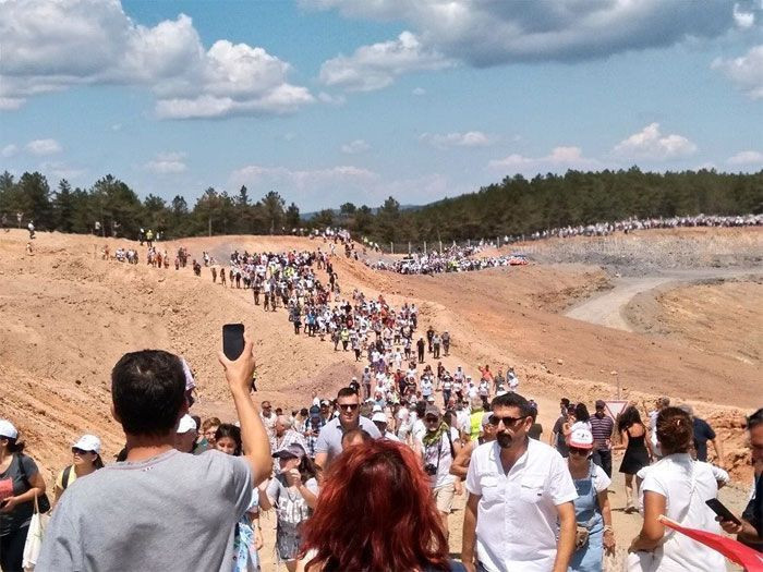 Kaz Dağları eylemi sürüyor! Kanadalı şirketin CEO'su Türkler için lafı olay - Resim: 1