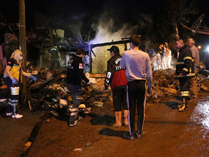 Bolu'da bir evde çıkan yangında iki çocuk hayatını kaybetti - Resim: 2