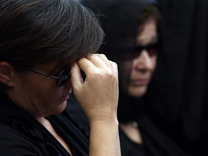  Vatan Şaşmaz'ın cenaze töreninden acı kareler - Resim: 2