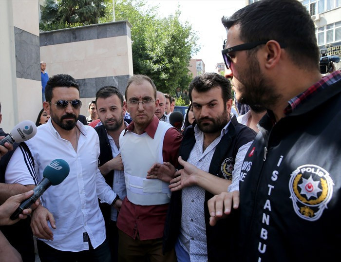 Atalay Filiz'in yalanı ortaya çıktı! Meğer ailesine bile... - Resim: 2