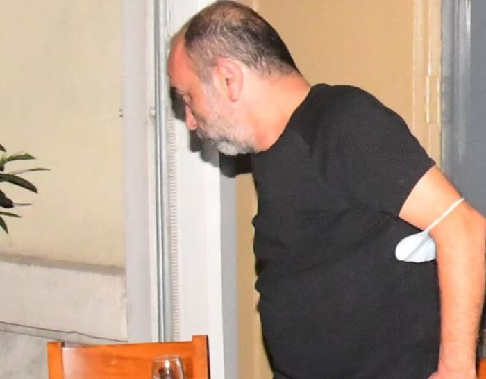 Evli olan Ayhan Taş'ın olaylı gecesi kız arkadaşlarıyla fena yakalandı - Resim: 3