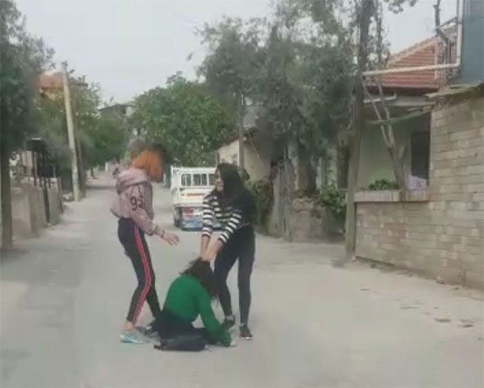 Denizli'de kızlar çete kurup sokaklarda dehşet saçtılar - Resim: 2