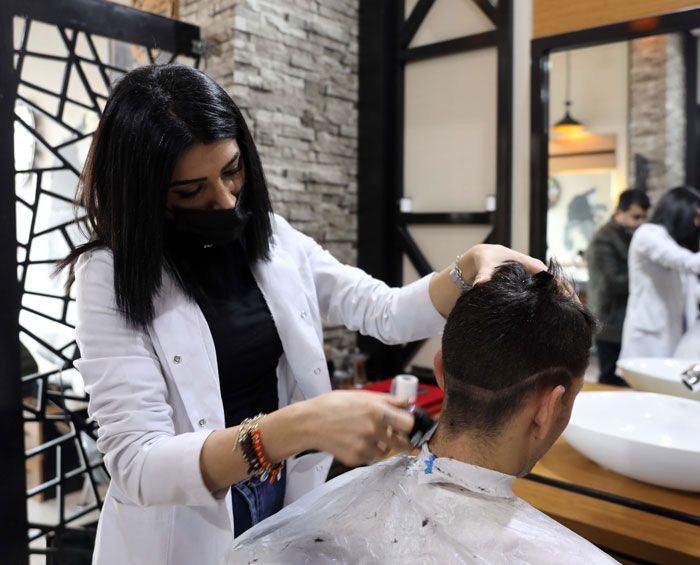 Gaziantep'te Fatmagül kadın kuaförlüğünü bırakıp erkek berberi oldu - Resim: 3