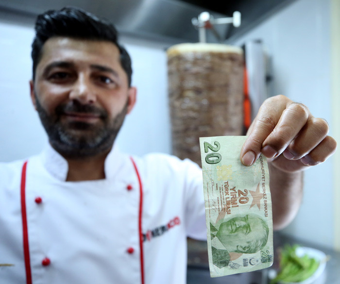 Bu lokantada 1 avro 1 TL'ye sabitlendi - Resim: 2