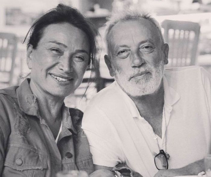 Demet Akbağ nerede eşi Zafer Çika'nın cenazesini almaya bakın kim geldi - Resim: 4