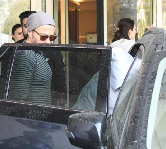 Hazal Kaya doğum yaptığı hastaneden adeta kaçtı oğlunun fotoğrafı ortaya çıkmıştı - Resim: 3