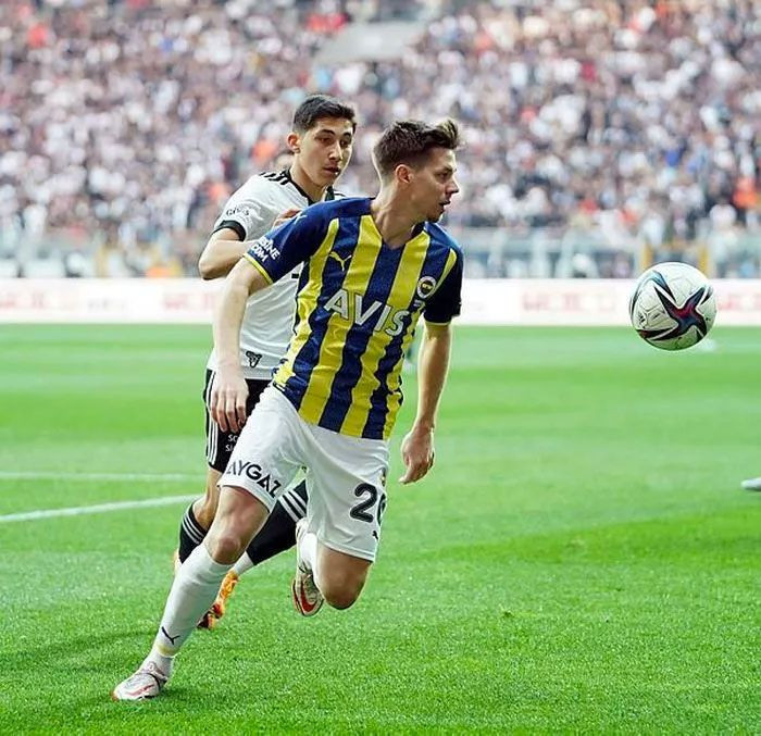 Fenerbahçe'de Jorge Jesus'un biletini kestiği 9 futbolcu belli sürpriz isimler listede - Resim: 3