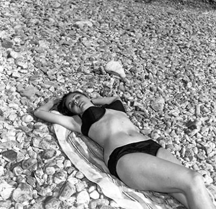  Fatma Girik'in arşivdeki yarı çıplak pozları! - Resim: 4