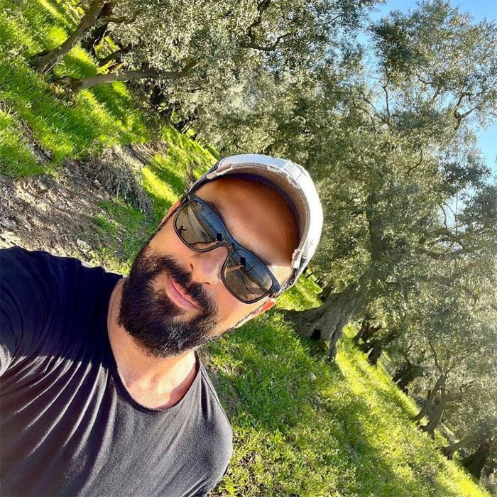 Tarkan 'yatım yok saçım boyalı' dedi Cem Yılmaz 'yatım da var saçım da' yanıtıyla espriyi patlattı - Resim: 2