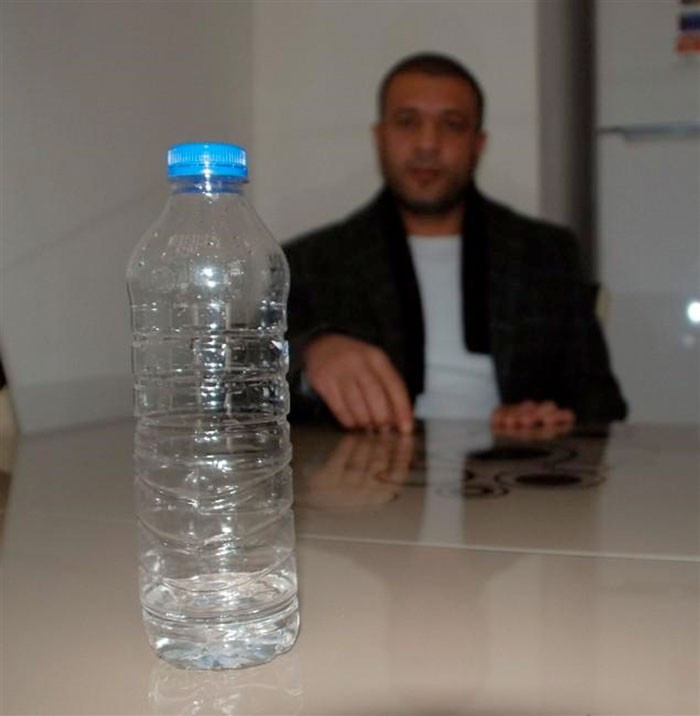 Terlikten sonra şimdi de pet şişe! - Resim: 4