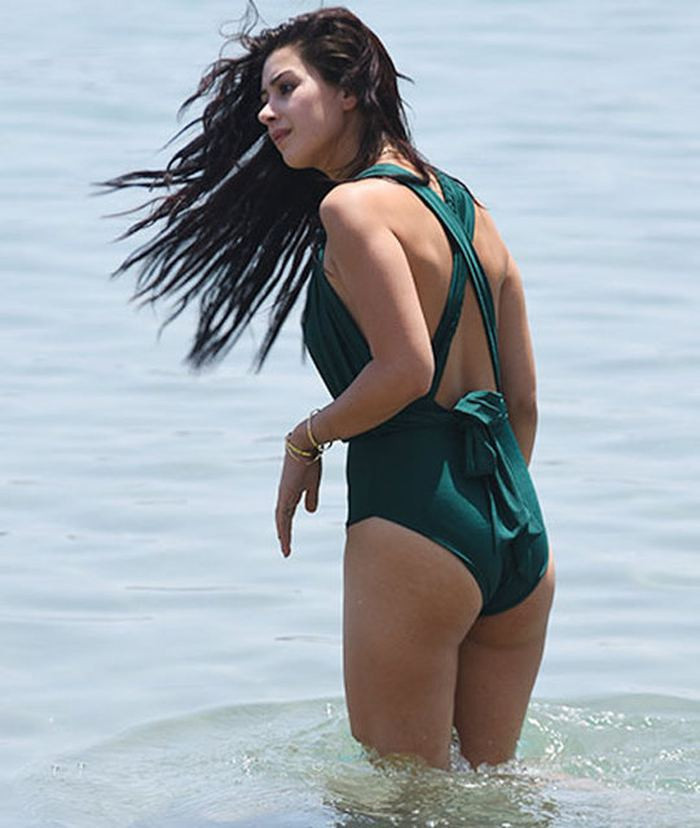 Şiva'nın Bodrum tatili! Güzelliğiyle göz kamaştırdı - Resim: 1