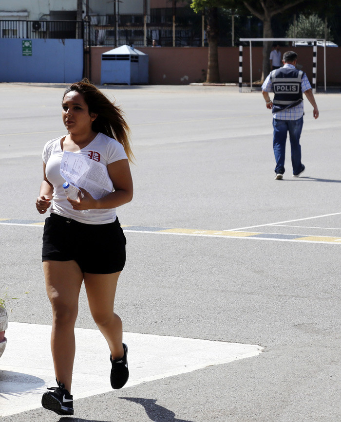Sınavı 1 dakika ile kaçırdı gözyaşları sel oldu - Resim: 3