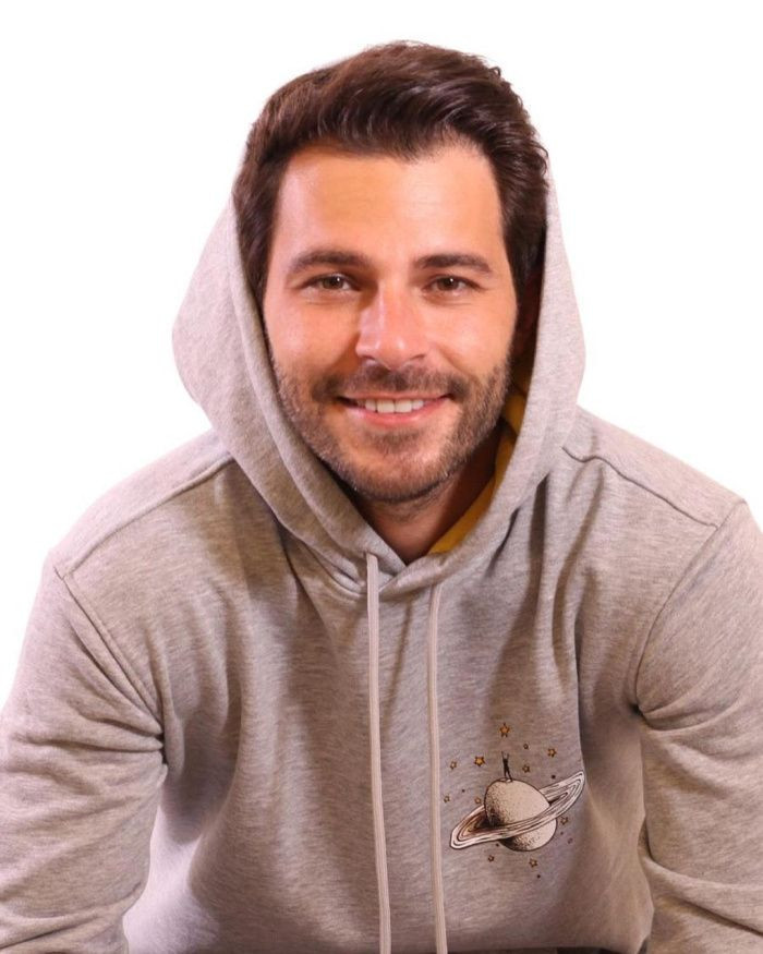 Hakan Sabancı Kırmızı Oda'nın oyuncusuyla birlikte! Aygün Aydın bakın kim çıktı - Resim: 3