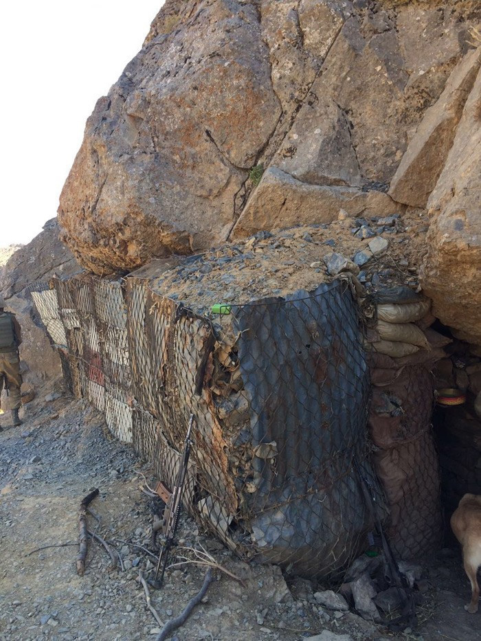 Çukurca'da PKK sığınağından çıkanlara bakın! - Resim: 2