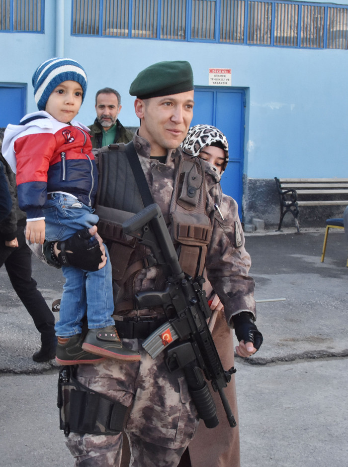 Afrin'e uğurlama töreninde o anlar böyle görüntülendi - Resim: 3